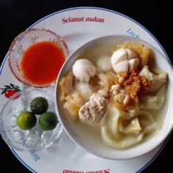 Kuah Pangsit Komplit