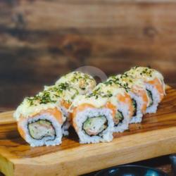 Salmon Mozza Roll