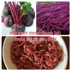 Mie Ayam Merah Bakso