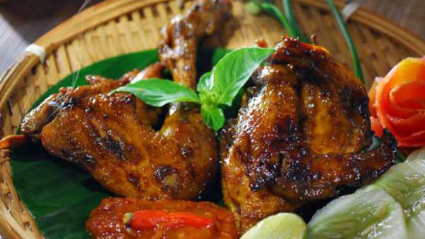 Ayam Bakar Bhesus, Jebres GoFood