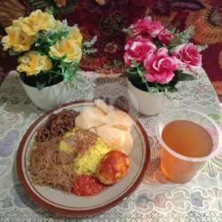 Nasi Kuning Telor Balado