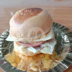 Beef Burger   Telur   Keju