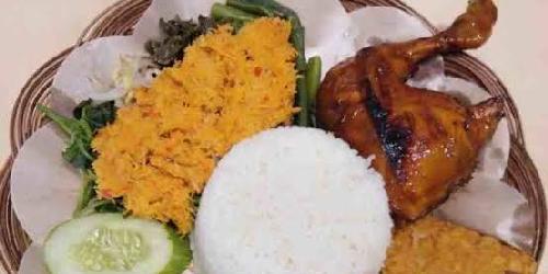 Pecel Ayam Dewi Medan, Rptra Segas