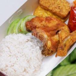 Ayam Lalapan Dada  Nasi