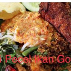 Nasi Sayur Pecel Ikan Goreng