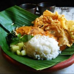 Nasi Pecel Telur Dadar