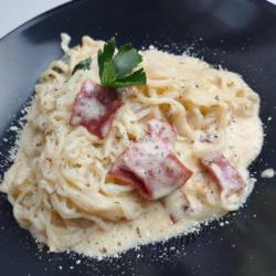 Mie Shirataki Carbonara