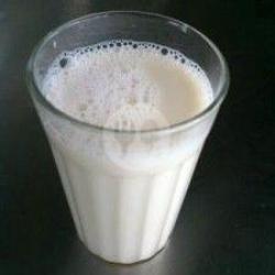 Susu Putih Panas