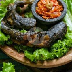 Nasi Timbel Lele Komplit   Es Teh Manis