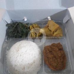 Nasi Kotak Rendang