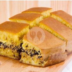 Martabak Manis Orginal Coklat Kacang