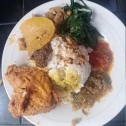 Nasi Bungkus Ayam Goreng Padang