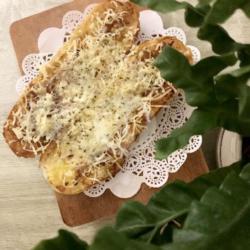 Garlic Cheese Bread