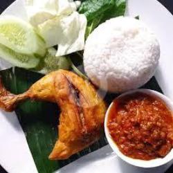 Nasi Ayam Goreng( Paha) Sambel Terasi