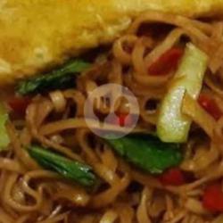 Mie Goreng Telur  Ayam Baso  Sayur Tauge