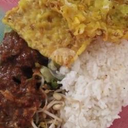 Nasi Pecel   Gorengan