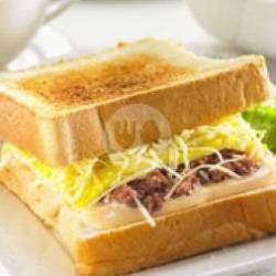 Roti Bakar Telor Kornet Keju