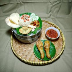 Nasi Liwet Sunda Paha Bawah