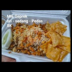 Mie Geprek Pedas