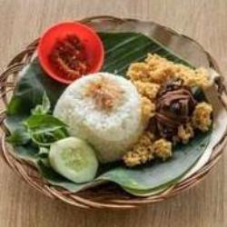 Nasi Rempelo Ati Goreng Kremes