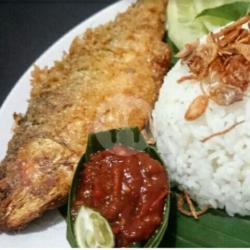 Penyetan Ikan Bandeng Presto   Nasi