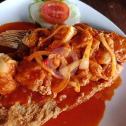 Ikan Gurame Asam Manis