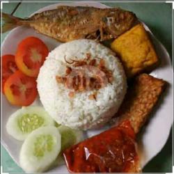 Paket Nasi Asin Peda Komplit