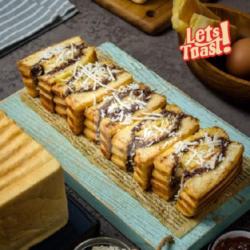 Choco Cheese Puff Pastry Toast