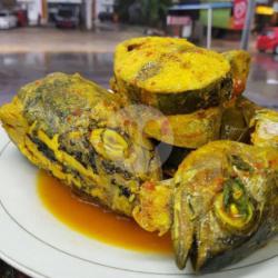 Nasi   Ikan Masak   Sayur   Sambal