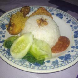 Lalapan Ayam Kremes