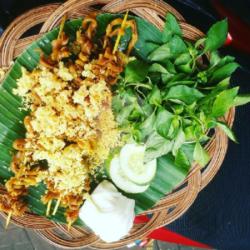 Nasi Usus Kremes Sambal Ijo