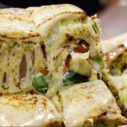 Martabak Spesial Campur   Keju Mozarella
