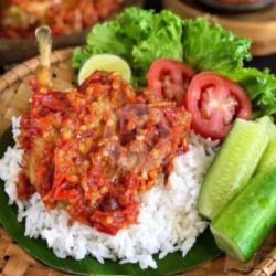 Ayam Penyet Terasi Besar   Nasi