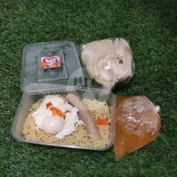 Indomie Kuah Special Pedas Telur   Sosis  Krupuk Bawang