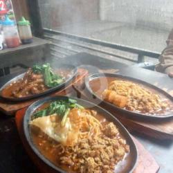 Mie Hotplate Keju