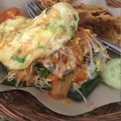 Sego Pecel  Dadar Telor Rempeyek