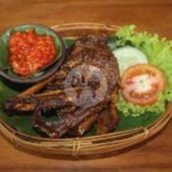 Paket Bebek Bakar Nasi Sambel Lalapan