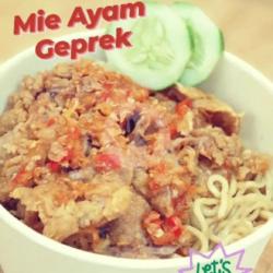 Mi Ayam Fillet Geprek Pedas