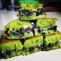 Martabak Manis Pandan Ketan Coklat