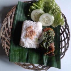 Nasi   Ayam Goreng Lombok Ijo   Es Teh