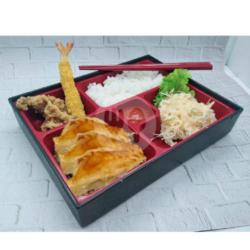 Chicken Gyoza Bento