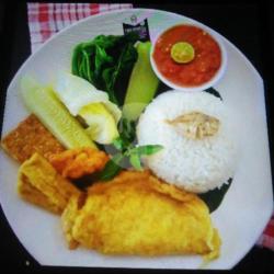 Nasi Tempong Telor Dadar