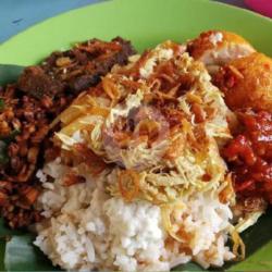 Nasi Uduk Telor Cabe / Kecap