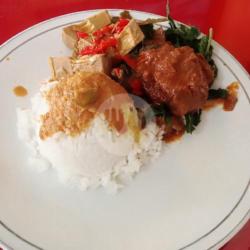 Nasi   Rendang   Sayur   Sambal