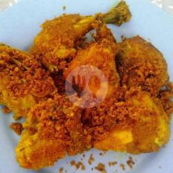 Lauk Ayam Goreng Kremes