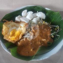 Lontong Pecel Sayur Telor Ceplok