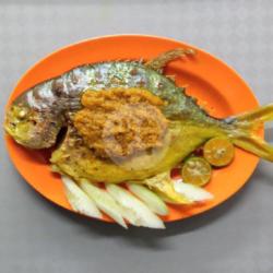 Ikan Bawal Mas Bakar Per Ekor