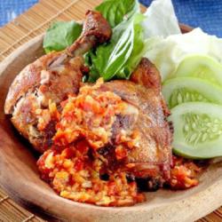 Ayam Penyet Kampung