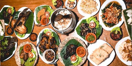 Pt Sunda Rasa Kampung Rasa Khas Sunda, Lembang - GoFood