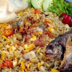 Nasi Goreng Ikan Gabus Asin